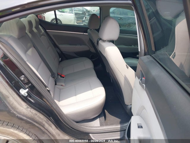 Hyundai Elantra Value Edition 2019 5NPD84LF1KH434256 Image 8