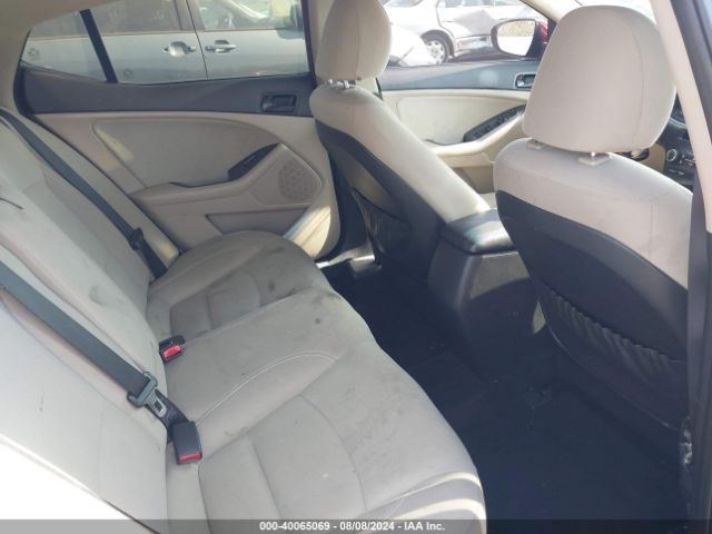 5XXGM4A77FG372352 KIA Optima Lx