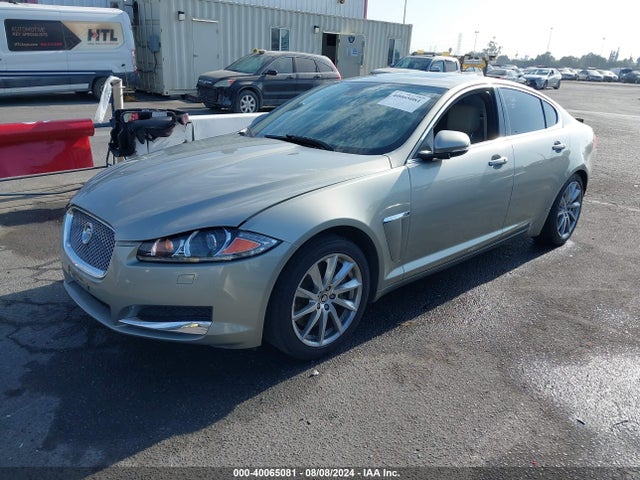 2013 JAGUAR XF SAJWA0ES8DPU06088 Photo 1