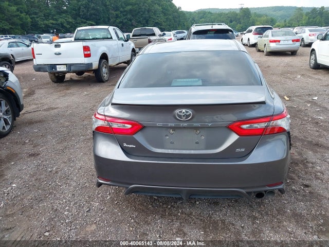 Toyota CAMRY SE 2018 4T1B11HK9JU056560 Image 16