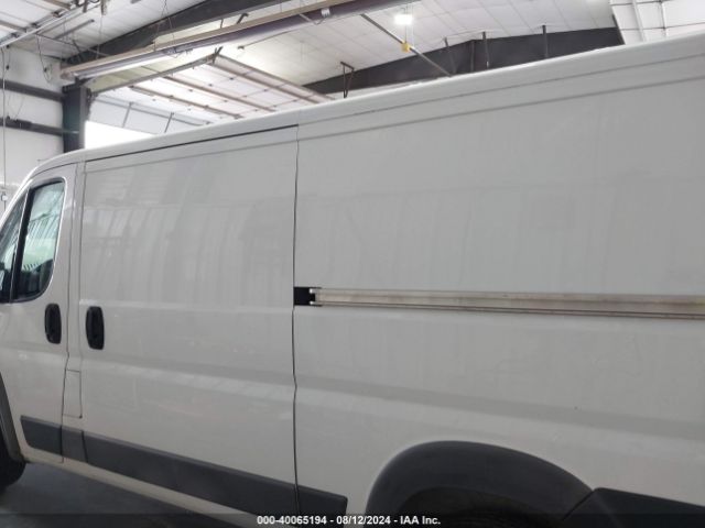 3C6TRVAGXJE154209 RAM Promaster 1500 Low Roof 136 Wb