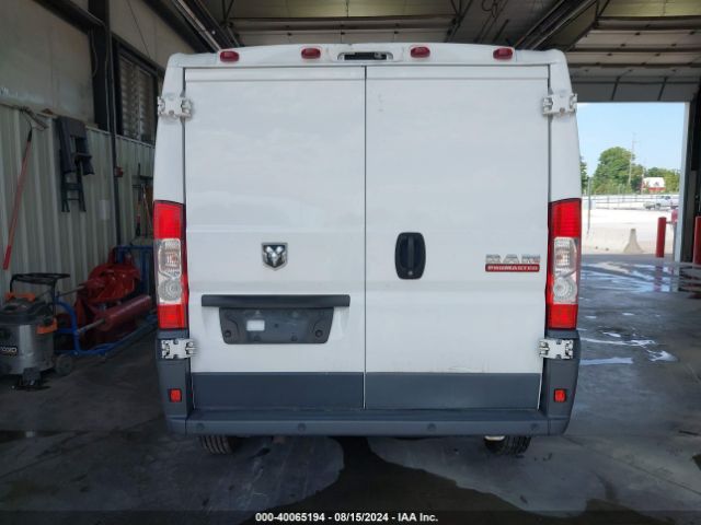 3C6TRVAGXJE154209 RAM Promaster 1500 Low Roof 136 Wb
