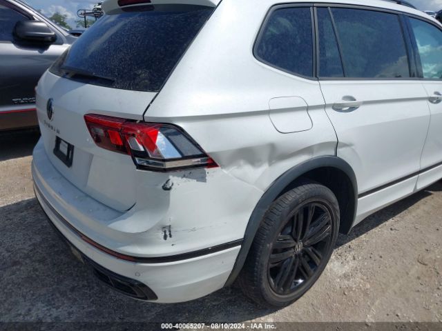 3VVCB7AX9NM069027 Volkswagen Tiguan 2.0t Se R-line Black