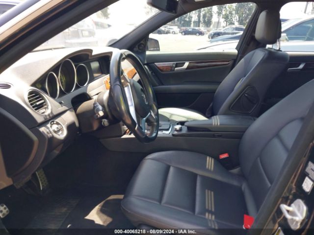 WDDGF4HB8EA963472 Mercedes-Benz C 250 Luxury/sport
