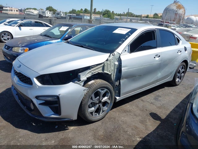 KIA Forte Lxs 2020 3KPF24AD8LE202612 Image 2