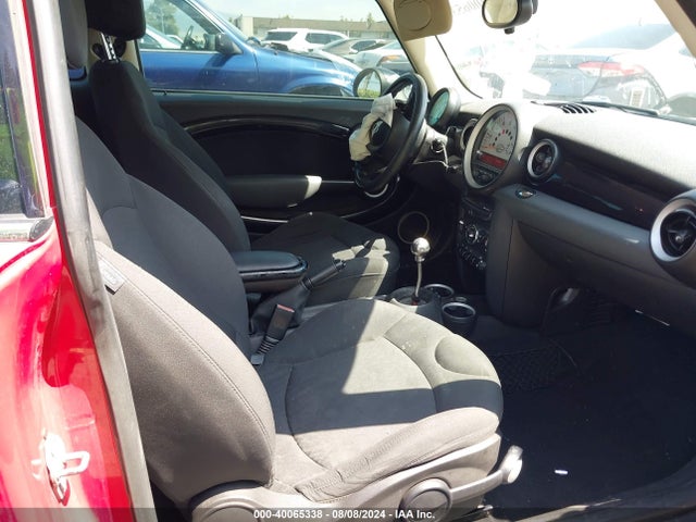2011 MINI COOPER S CLUBMAN WMWZG3C50BTY30083 Photo 4