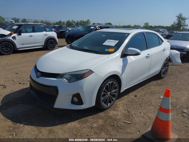 Toyota Corolla S Plus 2015 5YFBURHE7FP256975 Image 2