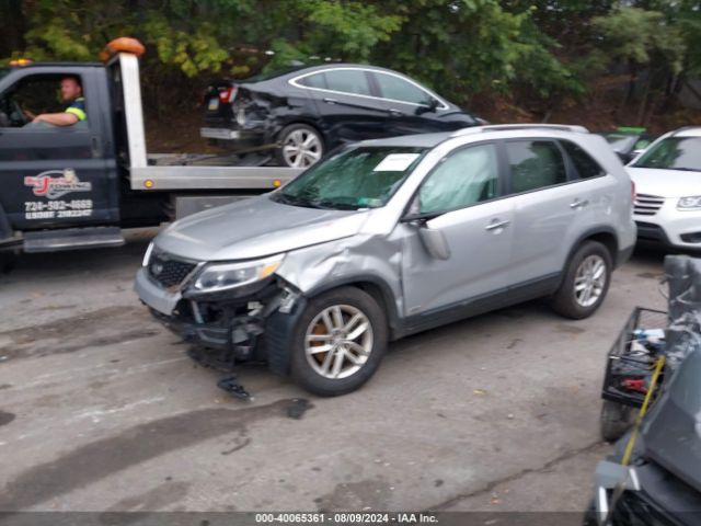 5XYKTCA63EG547303 KIA SORENTO LX