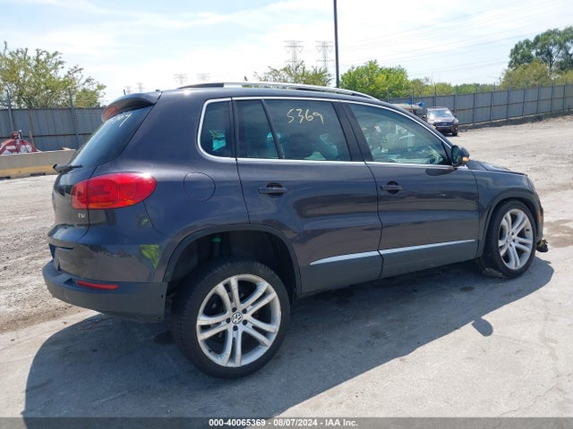 WVGAV7AX2GW577691 Volkswagen Tiguan Sel