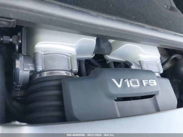 WUASNAFG8EN000572 Audi R8 5.2