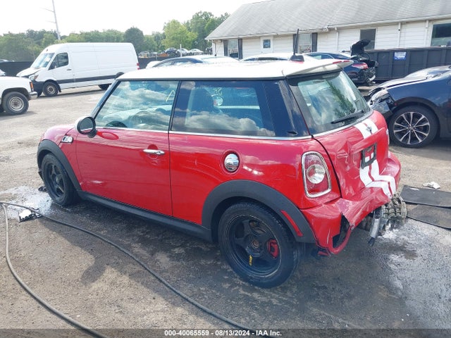 2012 MINI COOPER S WMWSV3C57CTY26394 Photo 2