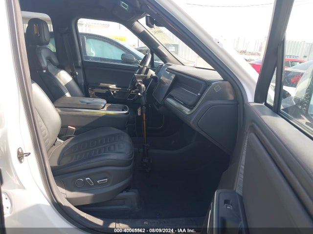 Rivian R1t Adventure 2022 7FCTGAAA9NN014280 Image 5