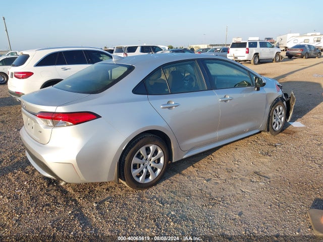 Toyota COROLLA LE 2022 JTDEPMAE1N3026826 Image 4