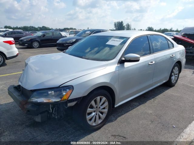 1VWAT7A37FC029299 Volkswagen Passat 1.8t Wolfsburg Edition