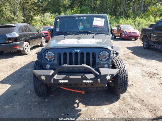 1C4BJWDG5HL506479 Jeep Wrangler Unlimited Sport 4x4