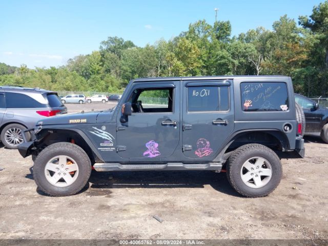 1C4BJWDG5HL506479 Jeep Wrangler Unlimited Sport 4x4