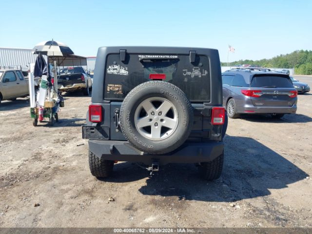 1C4BJWDG5HL506479 Jeep Wrangler Unlimited Sport 4x4
