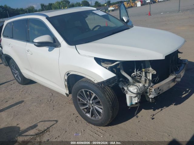 5TDKZRFH7HS518051 Toyota Highlander Xle