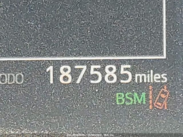 5TDKZRFH7HS518051 Toyota Highlander Xle