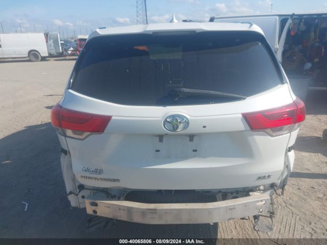 5TDKZRFH7HS518051 Toyota Highlander Xle