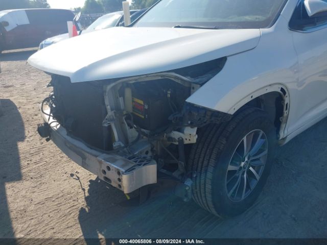 5TDKZRFH7HS518051 Toyota Highlander Xle