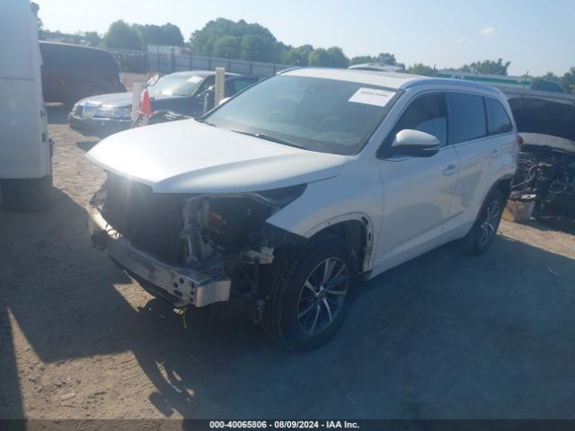 5TDKZRFH7HS518051 Toyota Highlander Xle