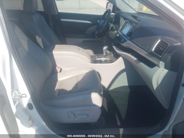 5TDKZRFH7HS518051 Toyota Highlander Xle