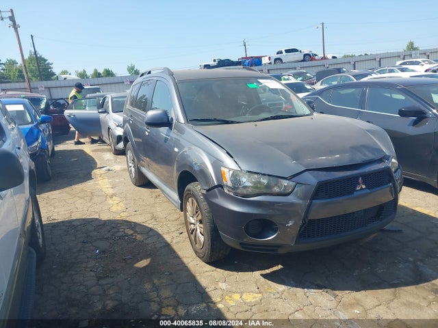 2011 MITSUBISHI OUTLANDER JA4AS2AW3BU038390 Photo 0