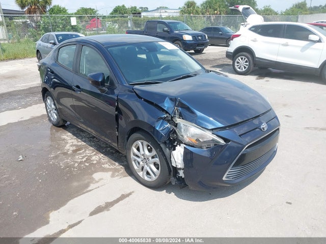 3MYDLBYV3JY300225 Toyota YARIS IA