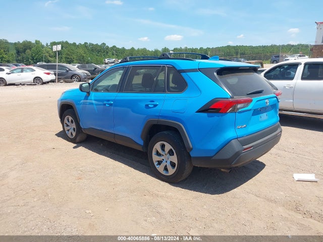 Toyota RAV4 LE 2021 2T3H1RFV2MW184155 Image 3