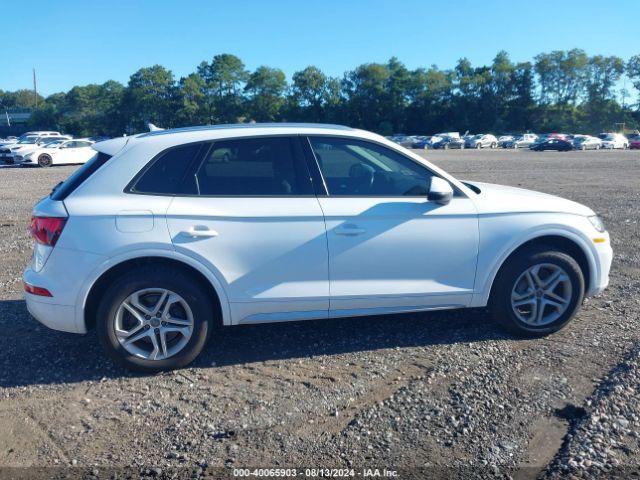 WA1ANAFY1J2005538 Audi Q5 2.0t Premium/2.0t Tech Premium