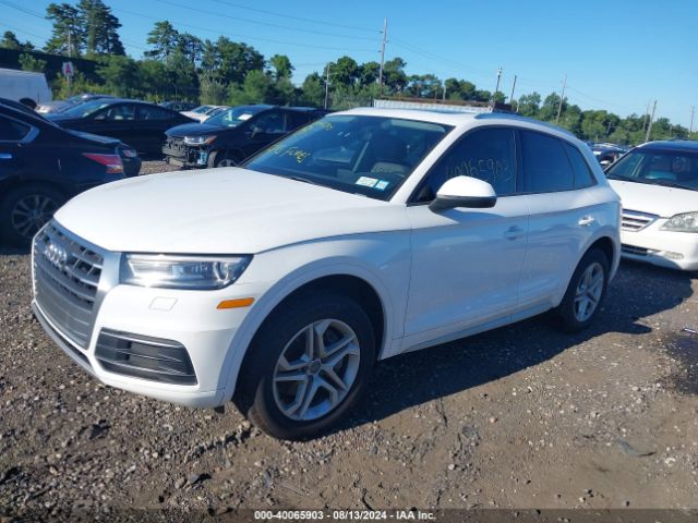 WA1ANAFY1J2005538 Audi Q5 2.0t Premium/2.0t Tech Premium