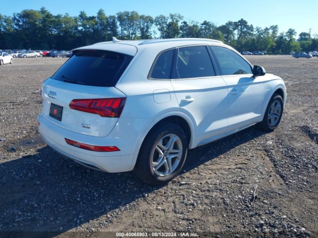 WA1ANAFY1J2005538 Audi Q5 2.0t Premium/2.0t Tech Premium