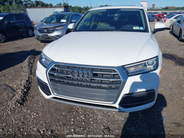 WA1ANAFY1J2005538 Audi Q5 2.0t Premium/2.0t Tech Premium