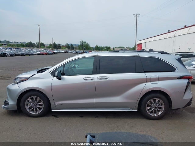 Toyota SIENNA LE 2021 5TDKSKFC4MS040262 Image 14