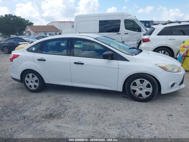 Ford FOCUS S 2014 1FADP3E26EL316202 Image 13