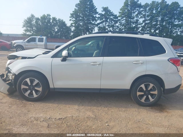 Subaru Forester 2.5i Premium 2017 JF2SJADC3HH565079 Image 14