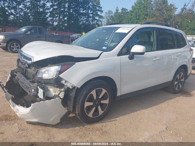 Subaru Forester 2.5i Premium 2017 JF2SJADC3HH565079 Image 2