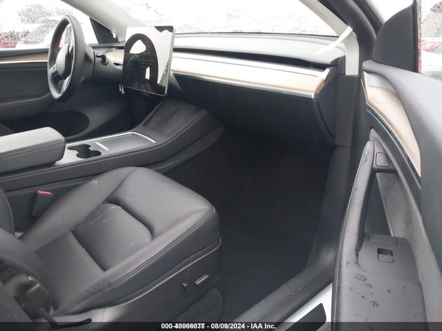 2023 TESLA MODEL Y 7SAYGDEE5PF587336 Photo 4