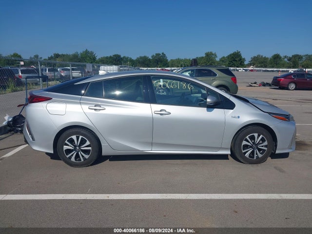 Toyota Prius Prime Premium 2018 JTDKARFP4J3099159 Image 14