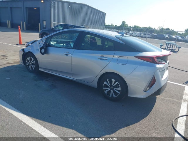 Toyota Prius Prime Premium 2018 JTDKARFP4J3099159 Image 3