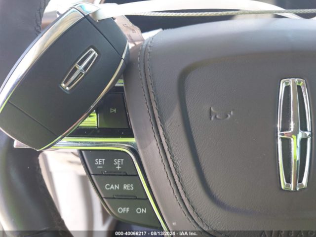 1LN6L9SKXJ5601985 Lincoln Continental Select