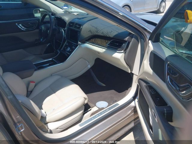 1LN6L9SKXJ5601985 Lincoln Continental Select