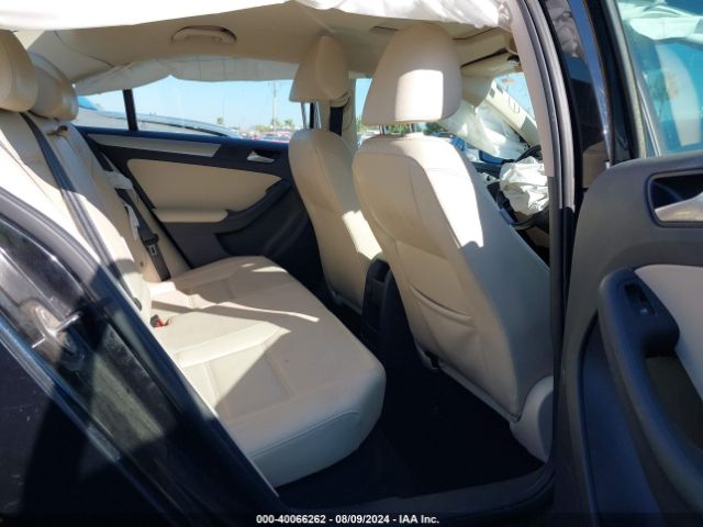 3VWDB7AJ8HM323620 Volkswagen Jetta 1.4t Se