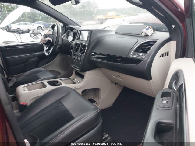 2C4RDGCG3JR239448 Dodge Grand Caravan Sxt
