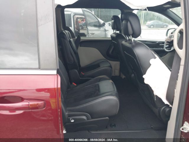 2C4RDGCG3JR239448 Dodge Grand Caravan Sxt