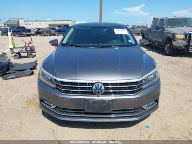 1VWBA7A31JC030063 Volkswagen Passat 2.0t Se