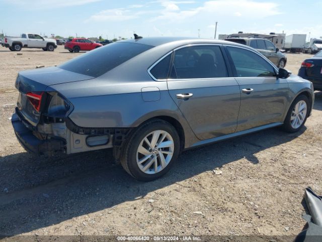 1VWBA7A31JC030063 Volkswagen Passat 2.0t Se