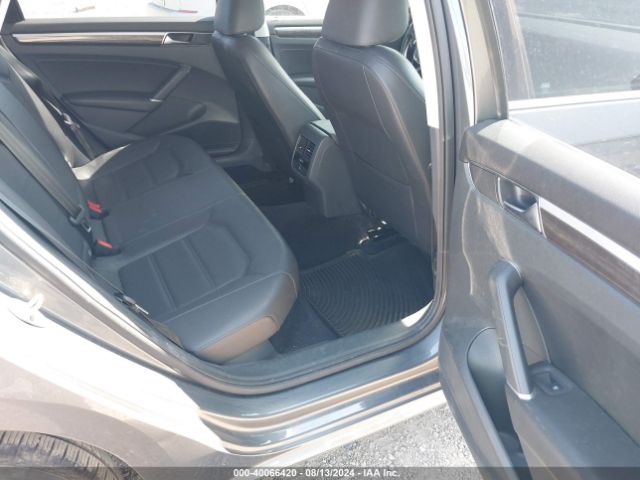 1VWBA7A31JC030063 Volkswagen Passat 2.0t Se
