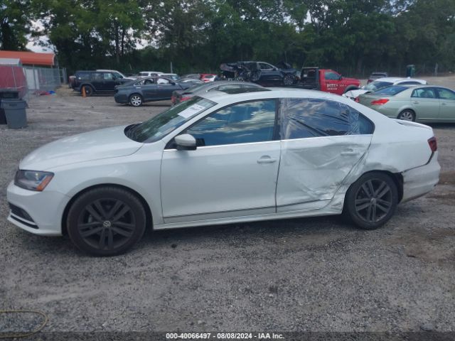3VWL17AJXJM252098 Volkswagen Jetta 1.8t Sel